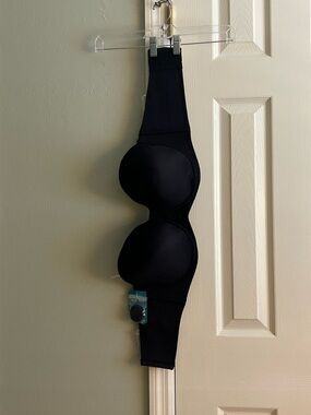 Woman’s Black Bra